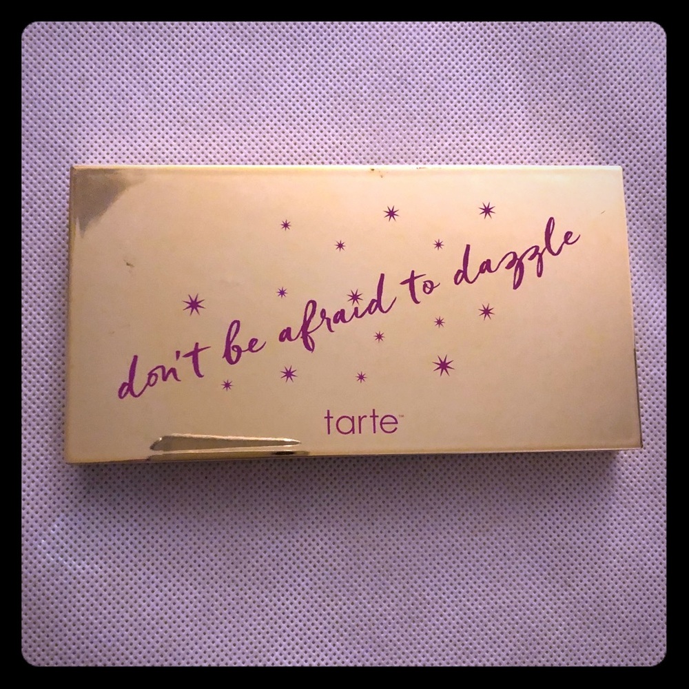 Tarte double duty beauty Highlight Contour Palette